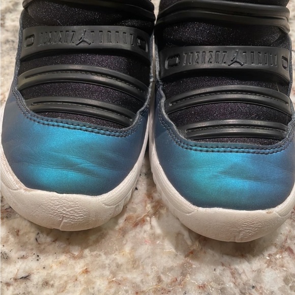 Air Jordan 11 Retro Little Flex - Picture 9 of 12
